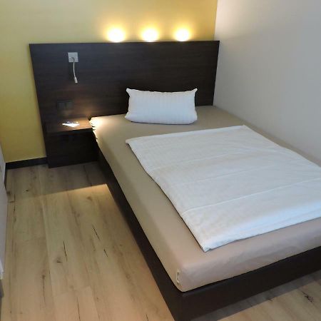 Apart-Hotel Wiesbaden Bagian luar foto