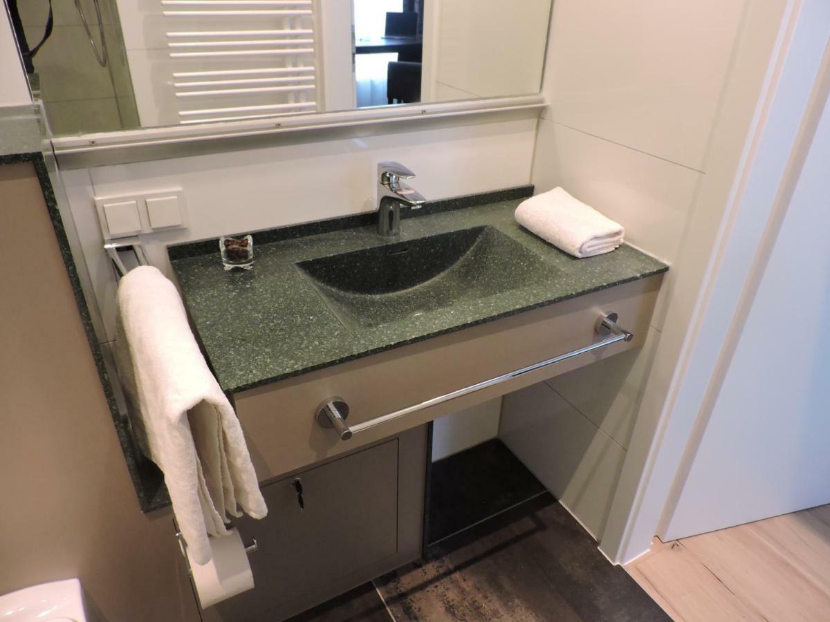 Apart-Hotel Wiesbaden Bagian luar foto